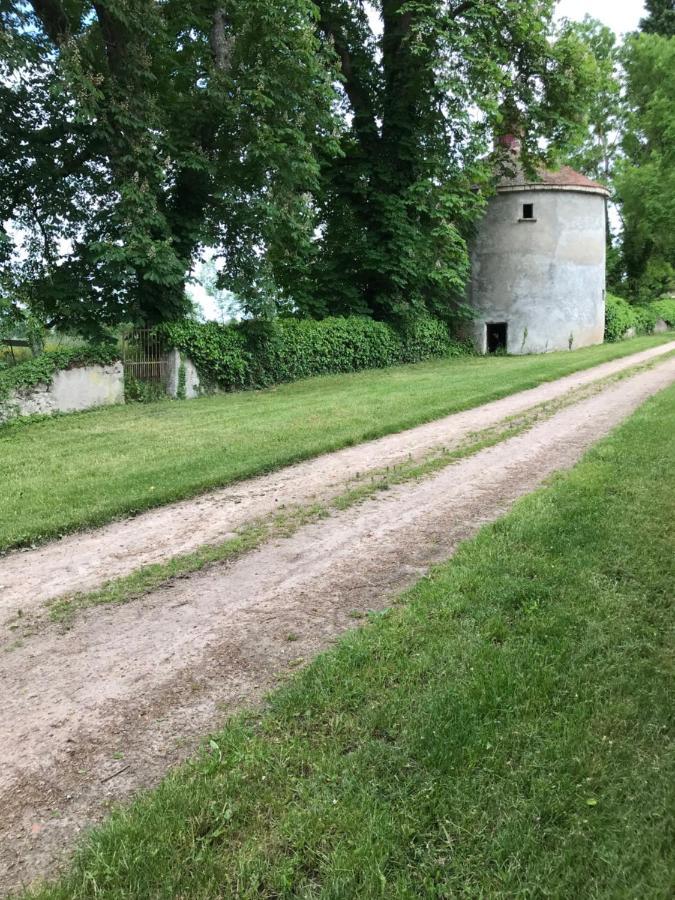 Chateau De Vesset Bed and Breakfast Tréteau Buitenkant foto