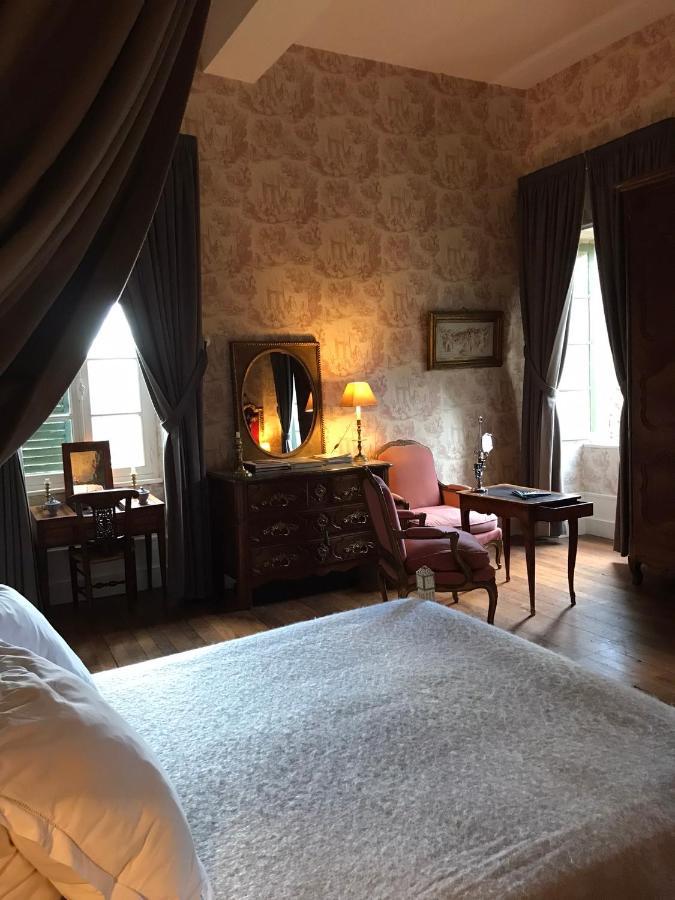 Chateau De Vesset Tréteau Buitenkant foto